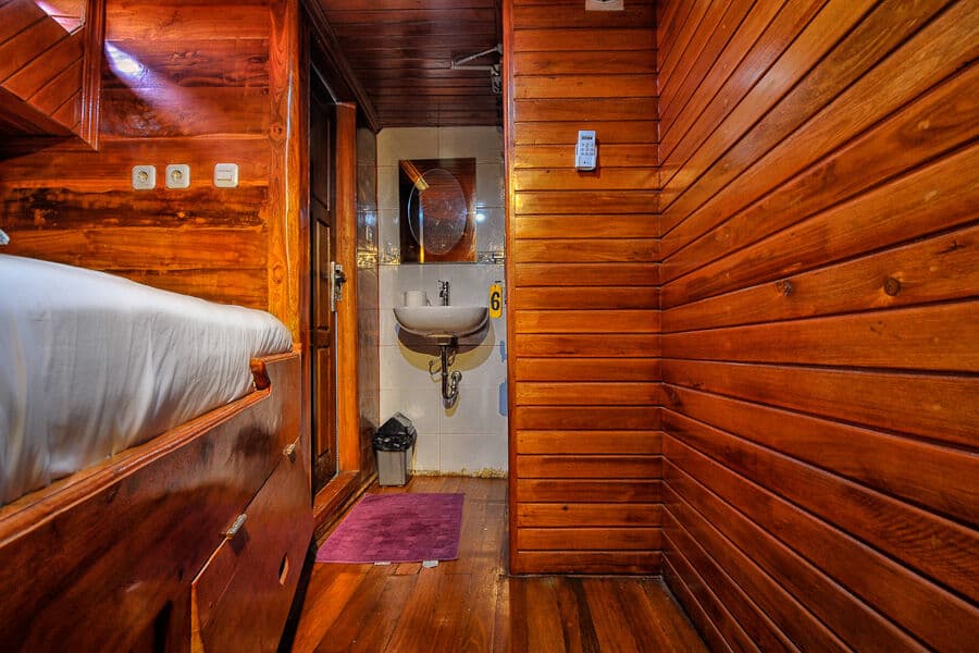 Single Lower Deck - image Single Lower Deck - image