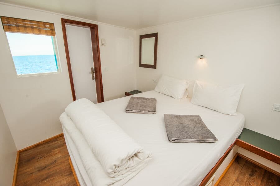 Suite Main Deck - image Suite Main Deck - image