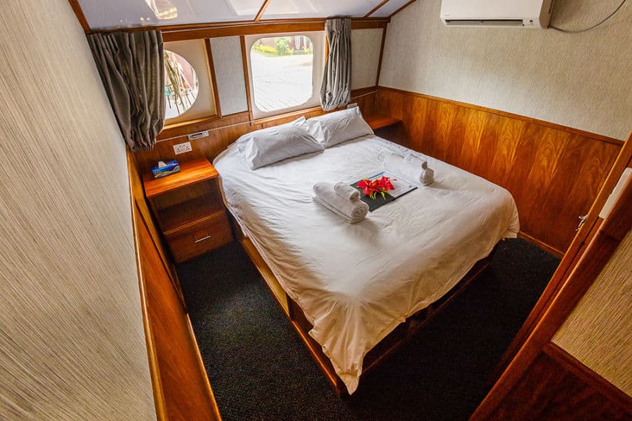 Queen Main Deck - image Queen Main Deck - image