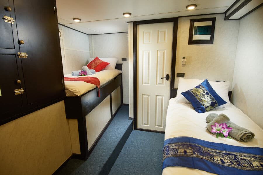 Classic Twin Share Lower Deck - image Classic Twin Share Lower Deck - image