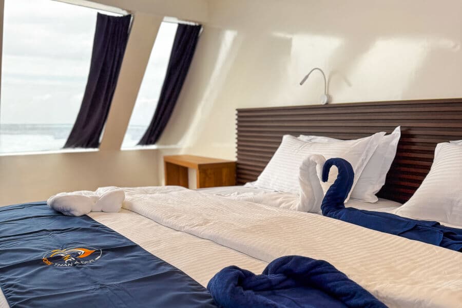 Superior Upper Deck - image Superior Upper Deck - image