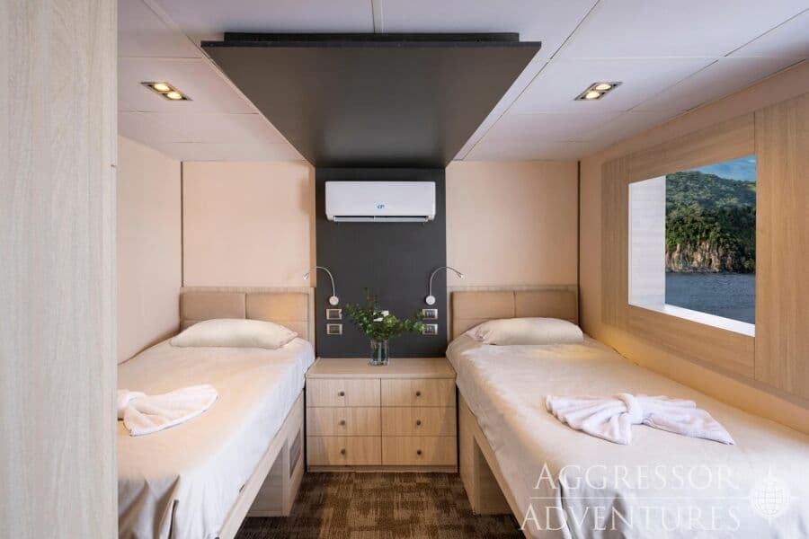 Master Stateroom Upper Deck - image Master Stateroom Upper Deck - image