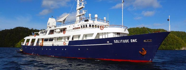 Solitude One Liveaboard in the water