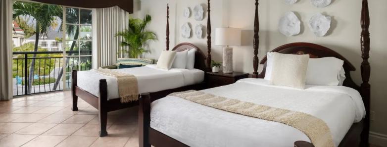 Two large beds of the Luxury Rooms