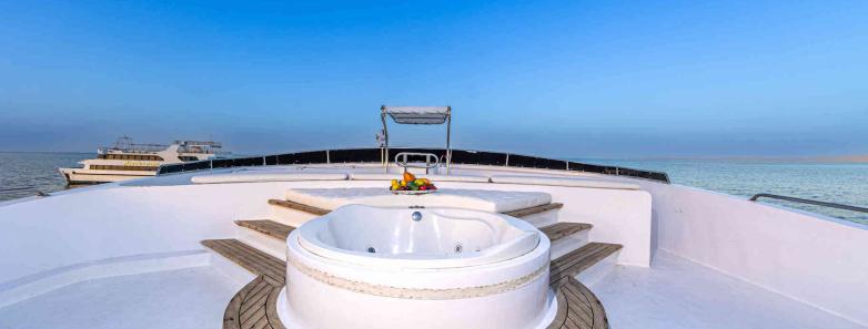 Jacuzzi on the sundeck